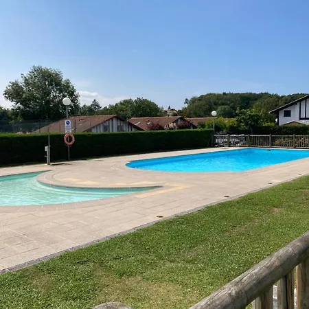Maison A Plage, 5 Pieces, 5 Personnes, Jardin, Piscine, Tennis Holiday home Hendaye